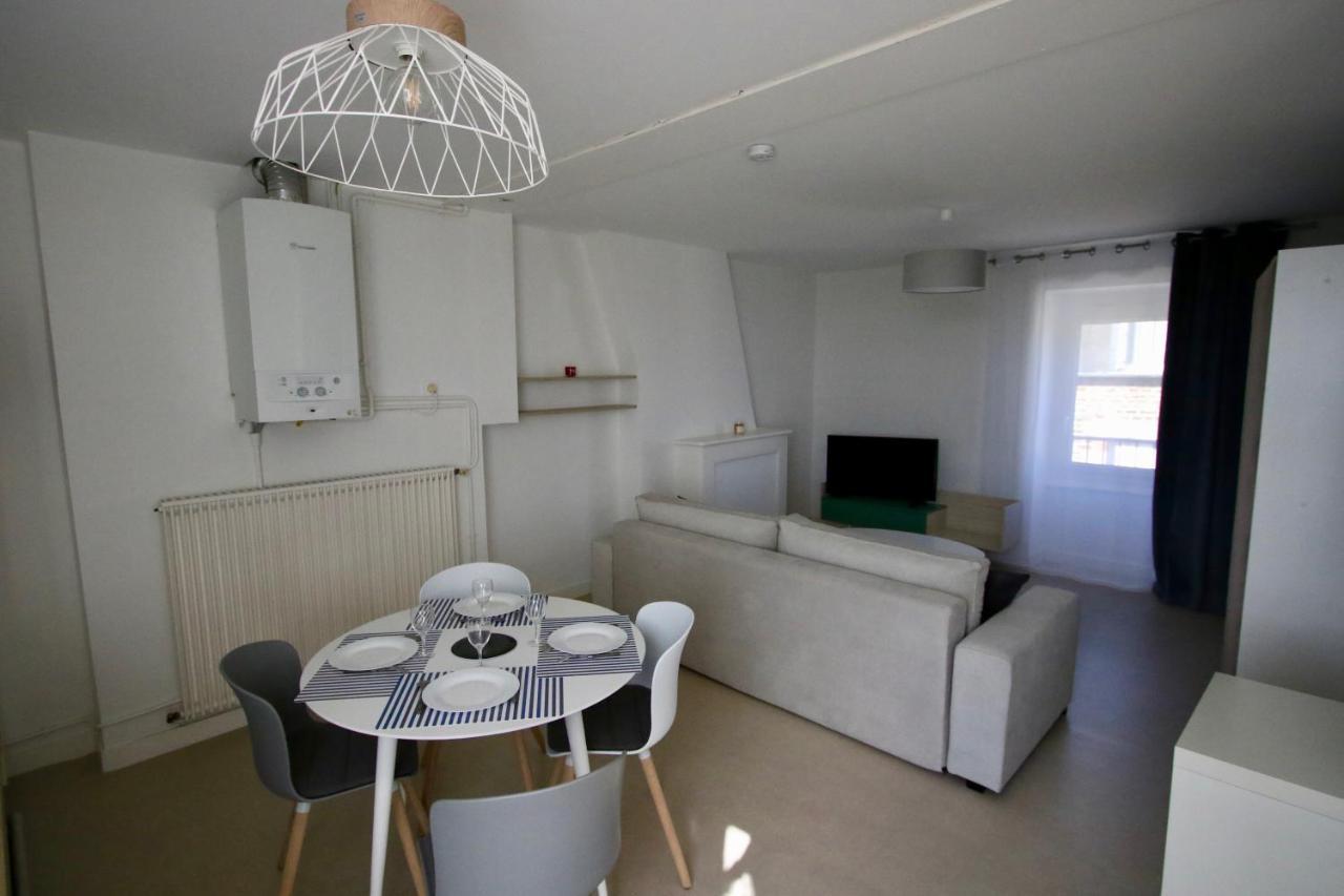 Pipon Lejlighed Fougères Eksteriør billede